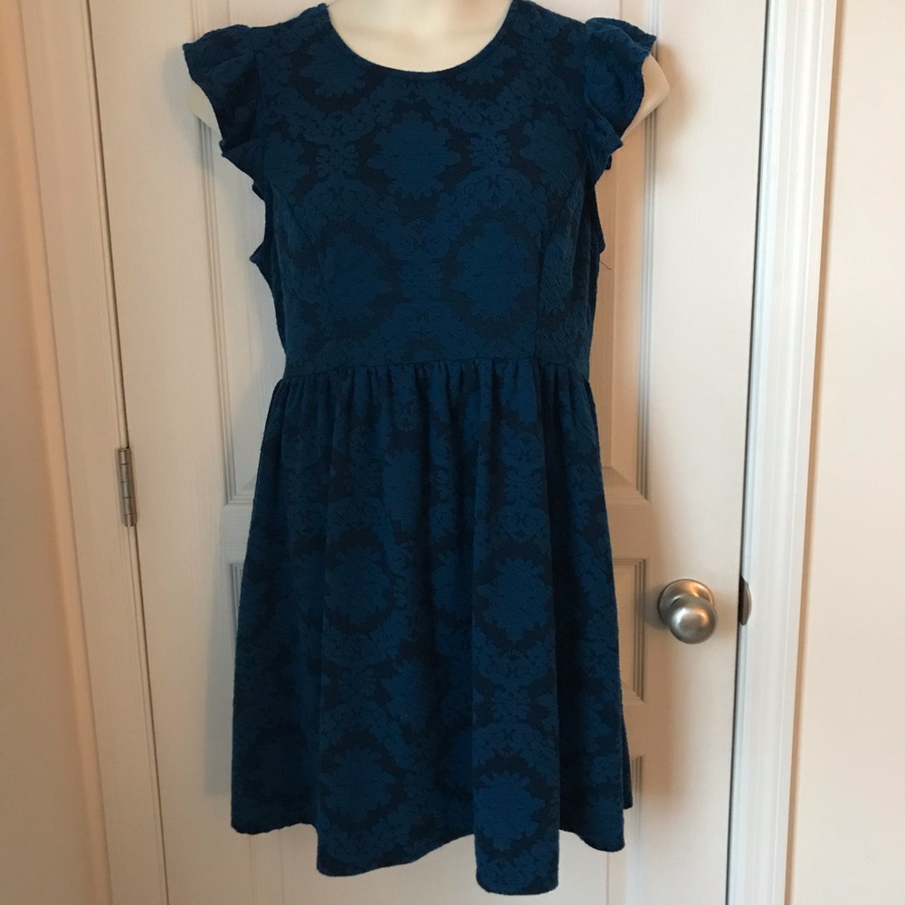 EUC Xhilaration Blue Arabesque Floral Dress XL